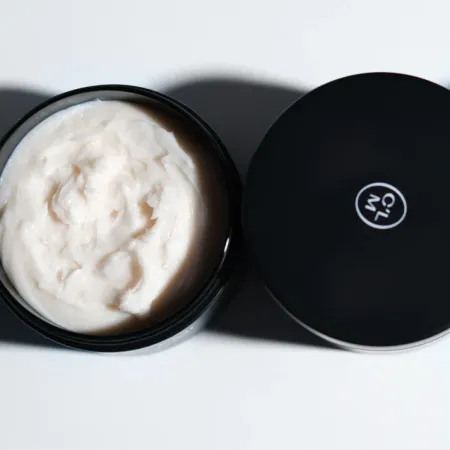 CLM NOURISHING HAIR MASK WITH MACADAMIA OIL ULTRA SMOOTH