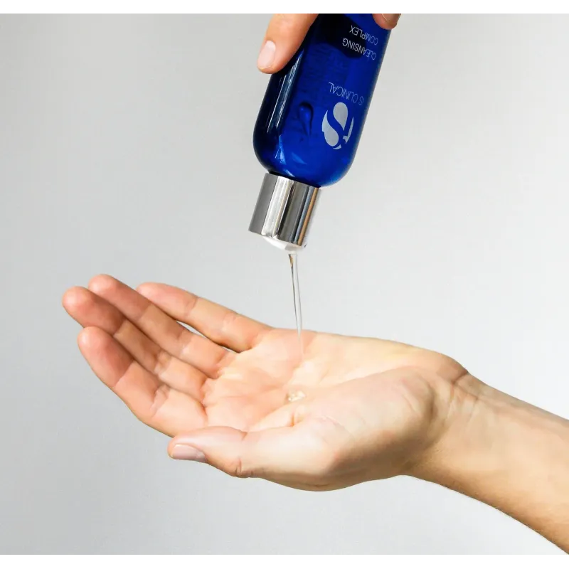 iS Clinical CLEANSING COMPLEX 