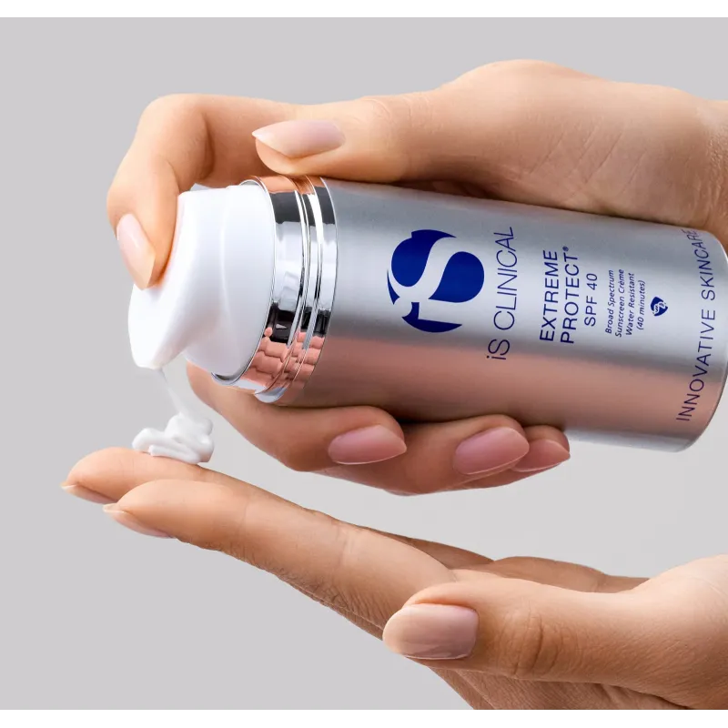 iS Clinical EXTREME PROTECT SPF 40