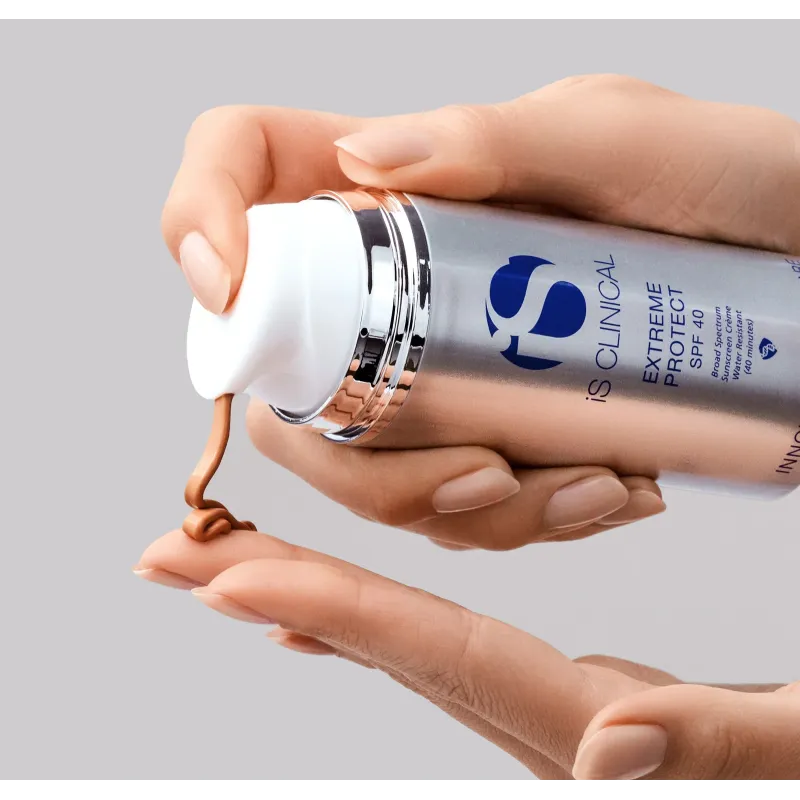iS Clinical EXTREME PROTECT SPF 40 | PERFECTINT BRONZE