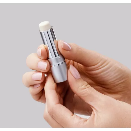 iS Clinical LIPPROTECT SPF 35